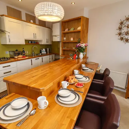 43a Quay Street * Скарборо