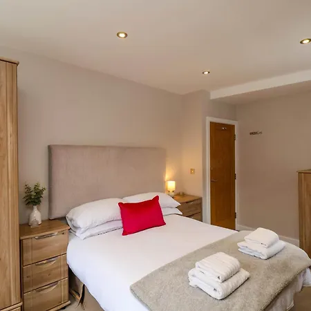 Apartment 43a Quay Street *